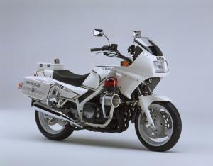 Yamaha FZ750 Police